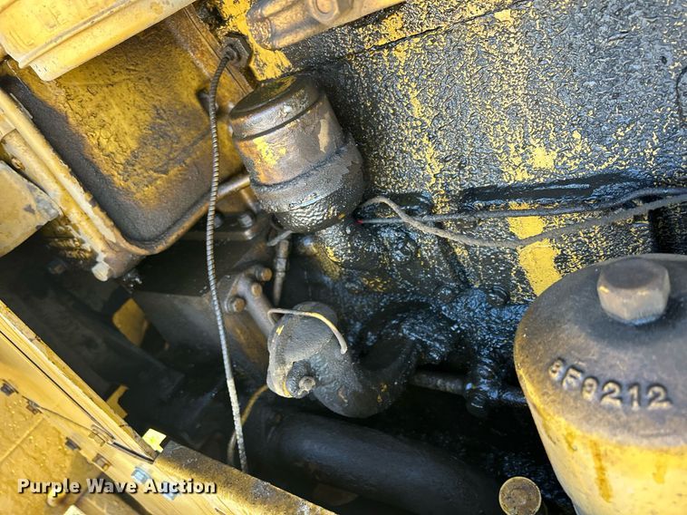 image for item DQ1023 1955 Caterpillar 12  rigid frame motor grader