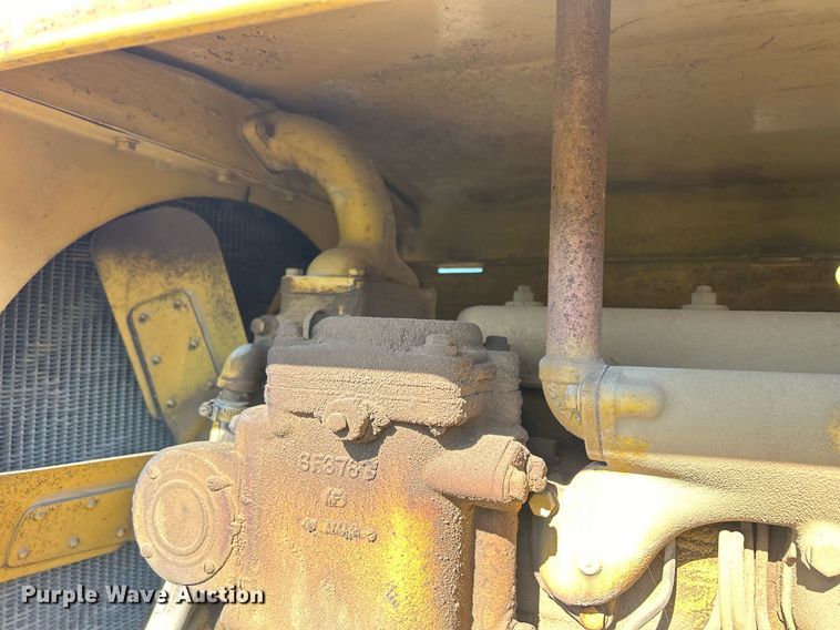 image for item DQ1023 1955 Caterpillar 12  rigid frame motor grader