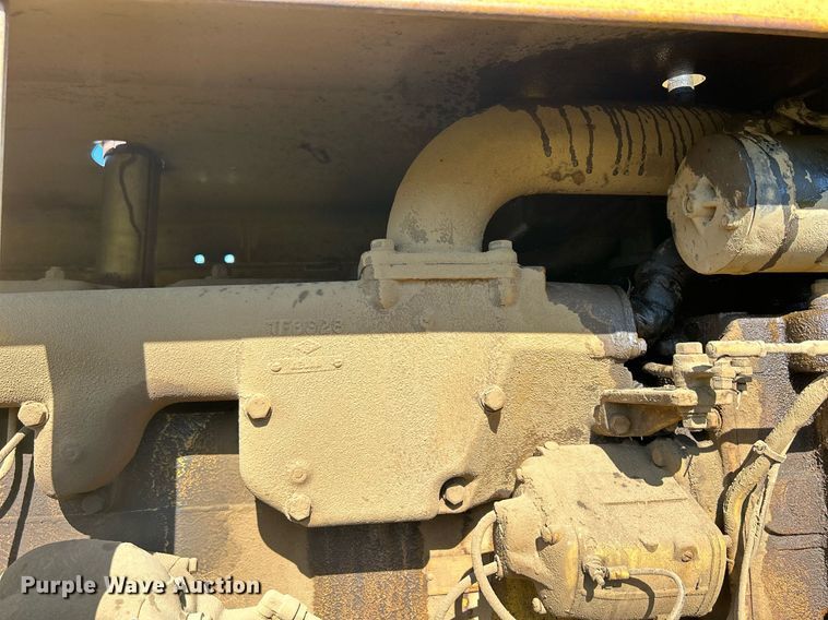 image for item DQ1023 1955 Caterpillar 12  rigid frame motor grader