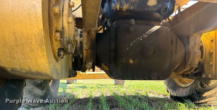 image for item DQ1023 1955 Caterpillar 12  rigid frame motor grader