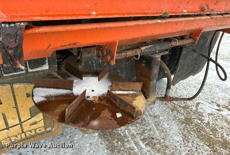 image for item DQ1026 1992 Mack RD690S  dump truck