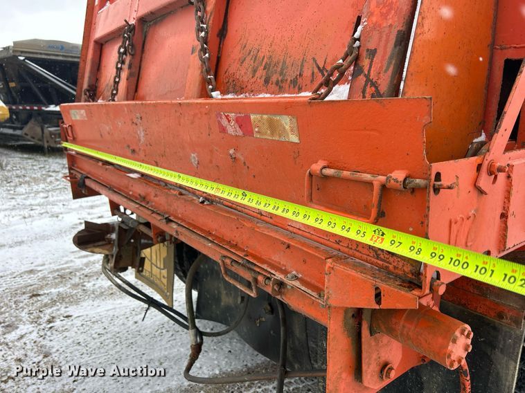 image for item DQ1026 1992 Mack RD690S  dump truck