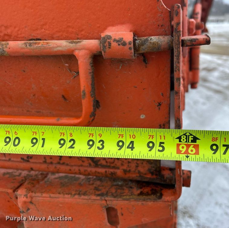 image for item DQ1026 1992 Mack RD690S  dump truck