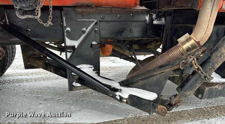 image for item DQ1026 1992 Mack RD690S  dump truck