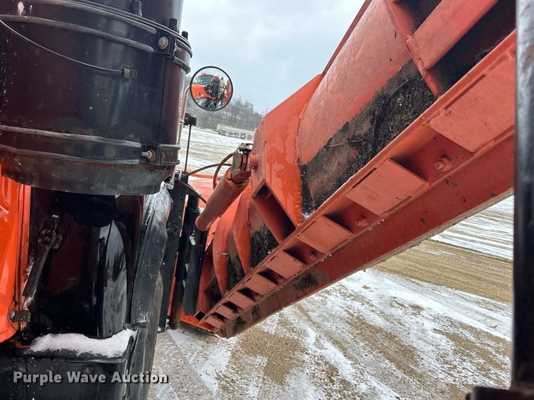 image for item DQ1026 1992 Mack RD690S  dump truck