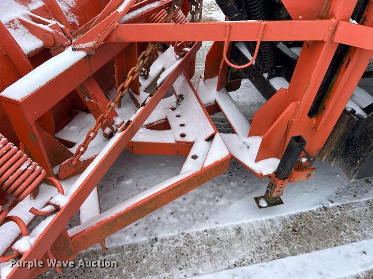 image for item DQ1026 1992 Mack RD690S  dump truck