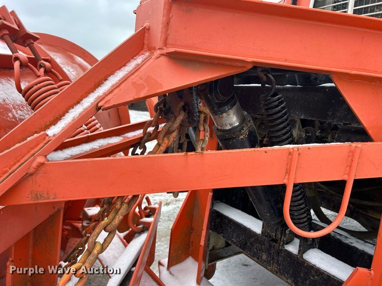 image for item DQ1026 1992 Mack RD690S  dump truck