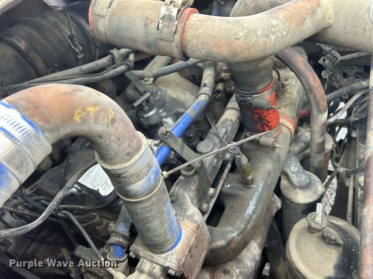 image for item DQ1026 1992 Mack RD690S  dump truck