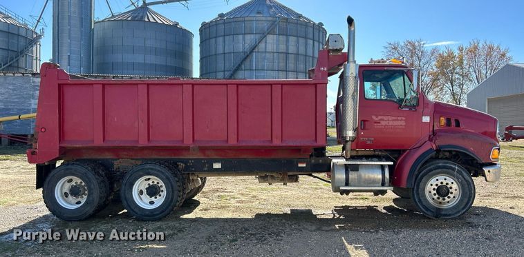 image for item DQ1032 2005 Sterling L8500  dump truck