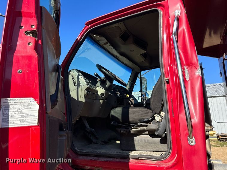 image for item DQ1032 2005 Sterling L8500  dump truck