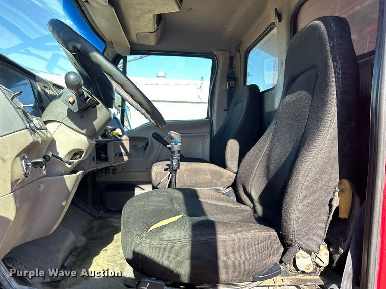 image for item DQ1032 2005 Sterling L8500  dump truck