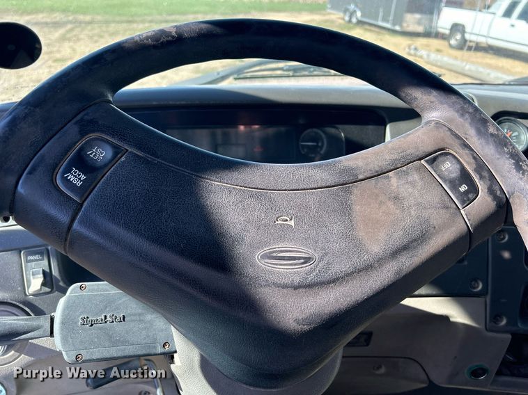 image for item DQ1032 2005 Sterling L8500  dump truck