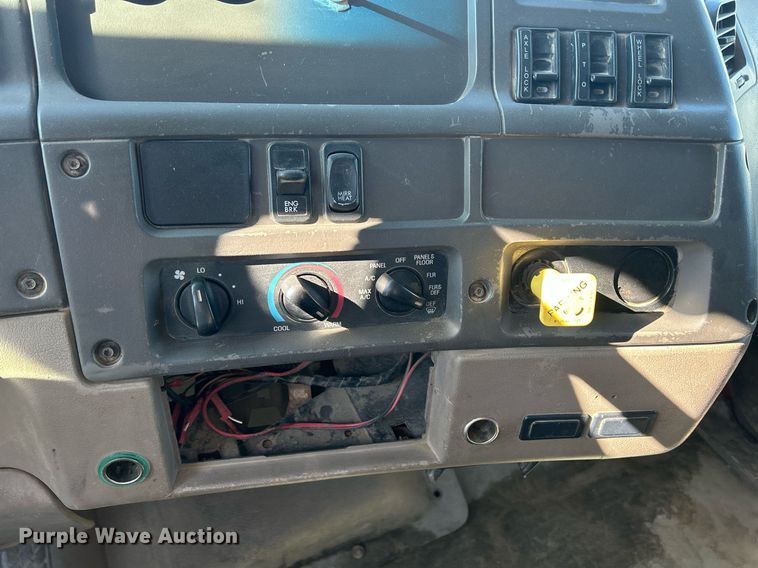 image for item DQ1032 2005 Sterling L8500  dump truck