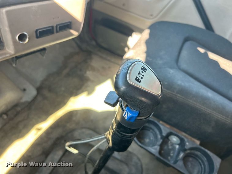 image for item DQ1032 2005 Sterling L8500  dump truck