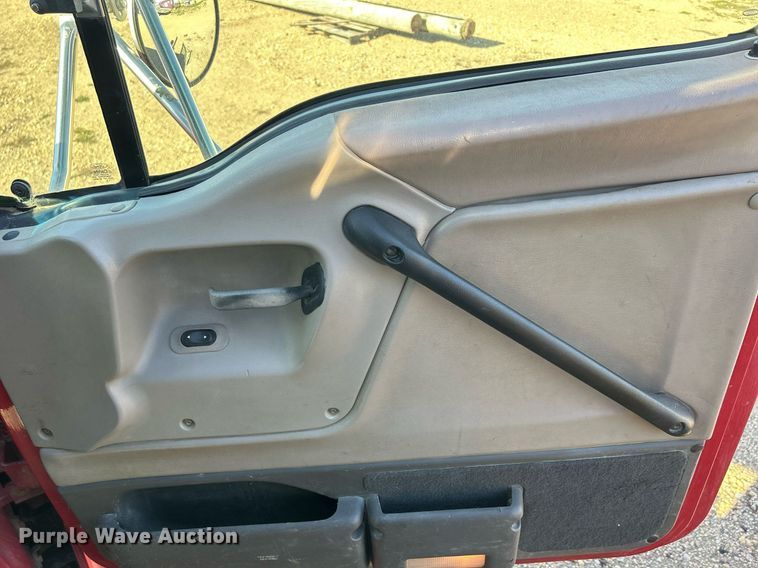 image for item DQ1032 2005 Sterling L8500  dump truck