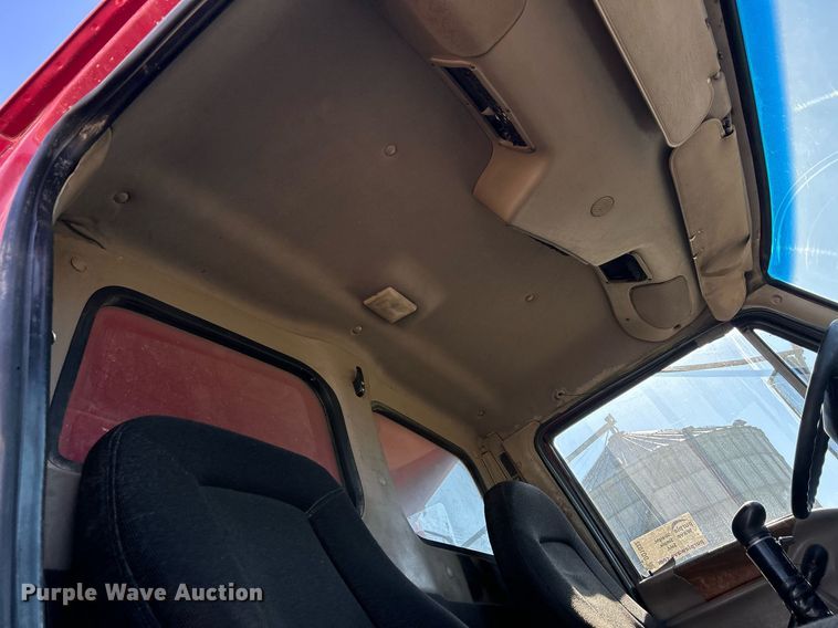 image for item DQ1032 2005 Sterling L8500  dump truck