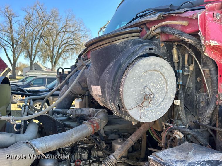 image for item DQ1032 2005 Sterling L8500  dump truck