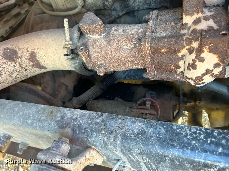 image for item DQ1032 2005 Sterling L8500  dump truck