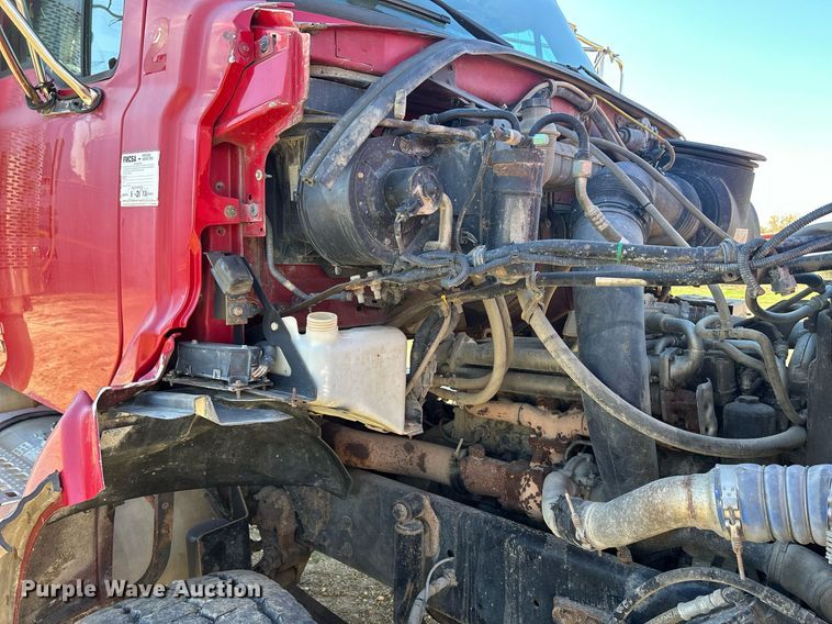 image for item DQ1032 2005 Sterling L8500  dump truck