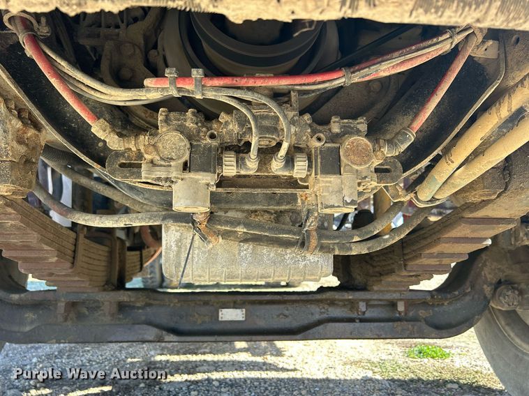 image for item DQ1032 2005 Sterling L8500  dump truck