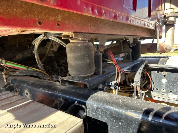 image for item DQ1032 2005 Sterling L8500  dump truck