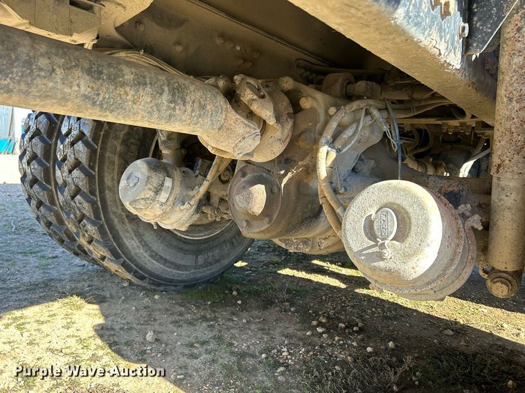 image for item DQ1032 2005 Sterling L8500  dump truck