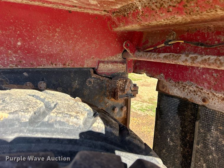 image for item DQ1032 2005 Sterling L8500  dump truck