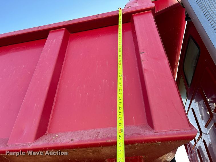 image for item DQ1032 2005 Sterling L8500  dump truck