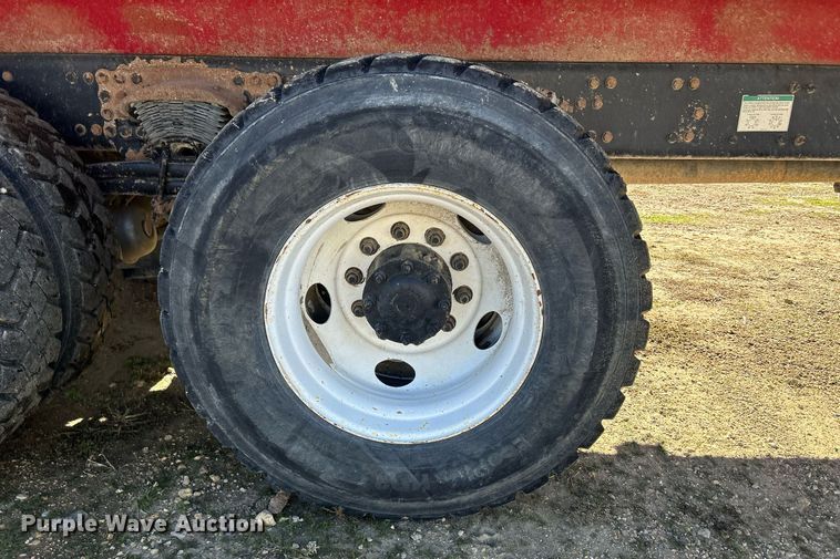 image for item DQ1032 2005 Sterling L8500  dump truck