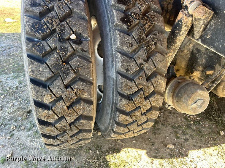 image for item DQ1032 2005 Sterling L8500  dump truck