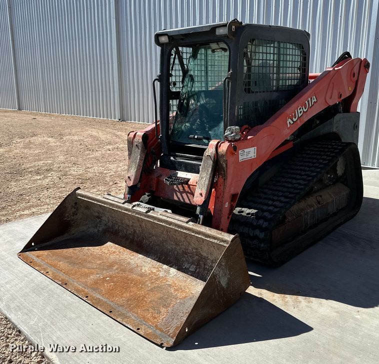 image for item DQ1458 2015 Kubota SVL90-2  tracked skid steer loader