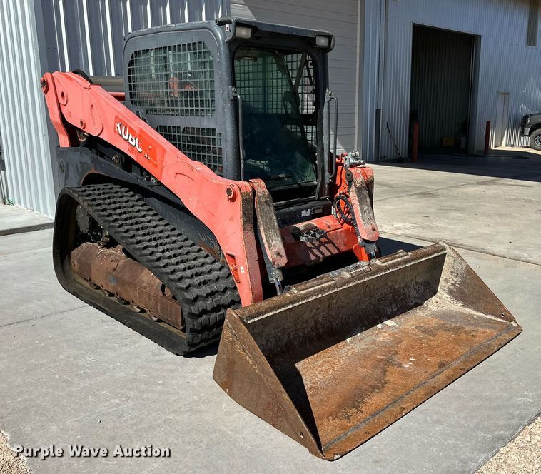 image for item DQ1458 2015 Kubota SVL90-2  tracked skid steer loader