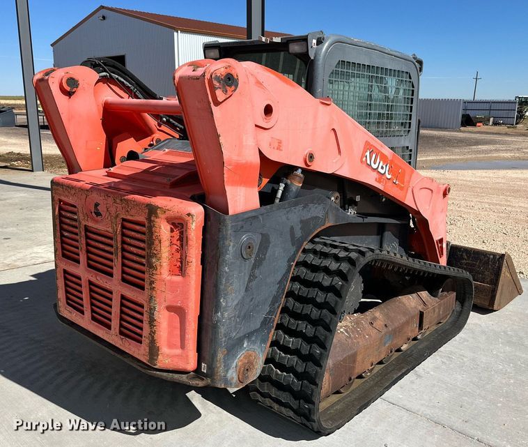 image for item DQ1458 2015 Kubota SVL90-2  tracked skid steer loader