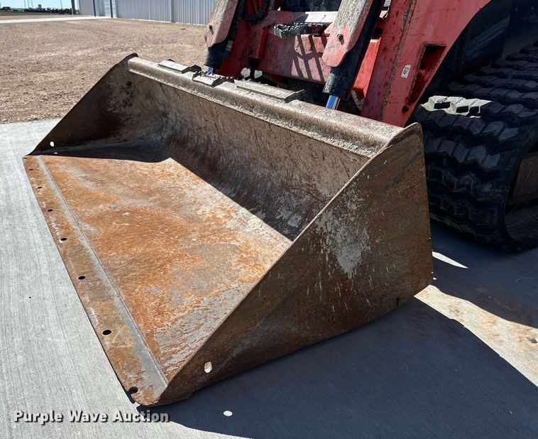 image for item DQ1458 2015 Kubota SVL90-2  tracked skid steer loader