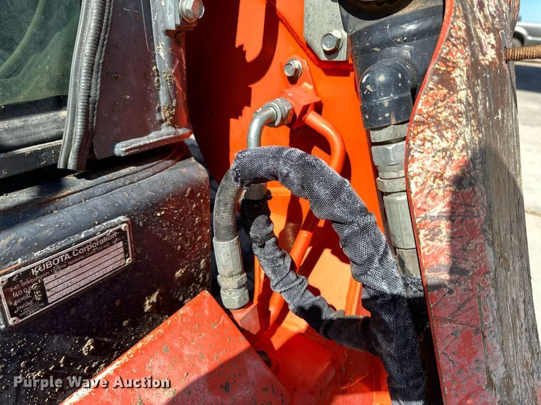 image for item DQ1458 2015 Kubota SVL90-2  tracked skid steer loader