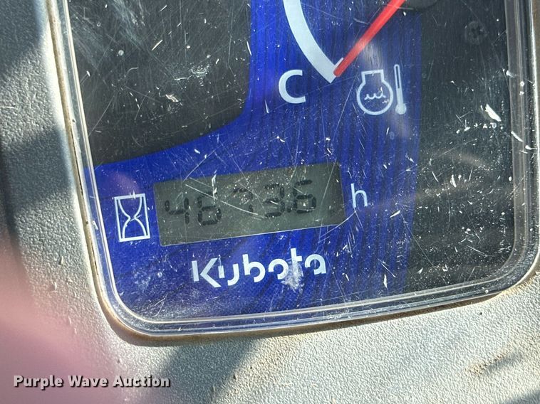 image for item DQ1458 2015 Kubota SVL90-2  tracked skid steer loader