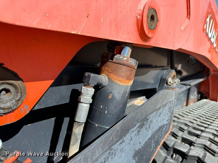 image for item DQ1458 2015 Kubota SVL90-2  tracked skid steer loader