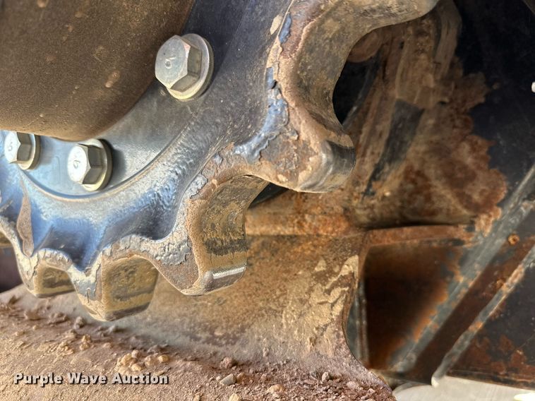 image for item DQ1458 2015 Kubota SVL90-2  tracked skid steer loader