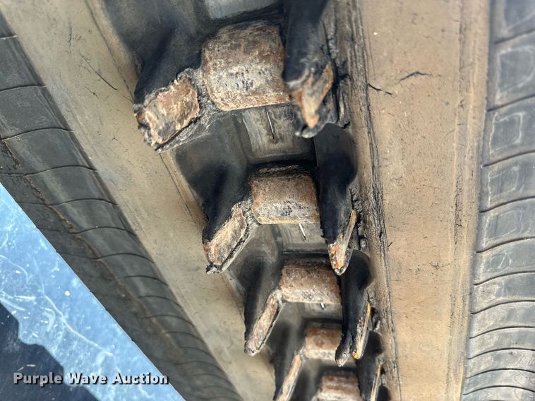 image for item DQ1458 2015 Kubota SVL90-2  tracked skid steer loader