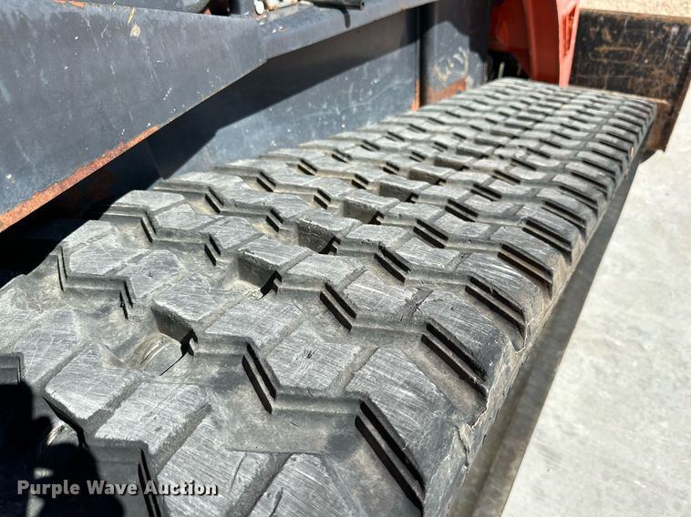 image for item DQ1458 2015 Kubota SVL90-2  tracked skid steer loader