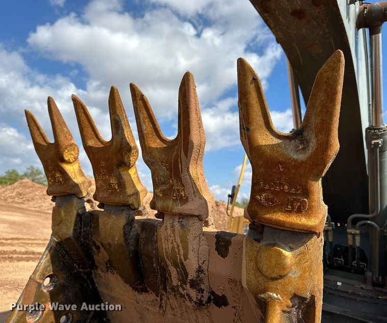 image for item DQ1480 2013 Volvo EC250DL  excavator