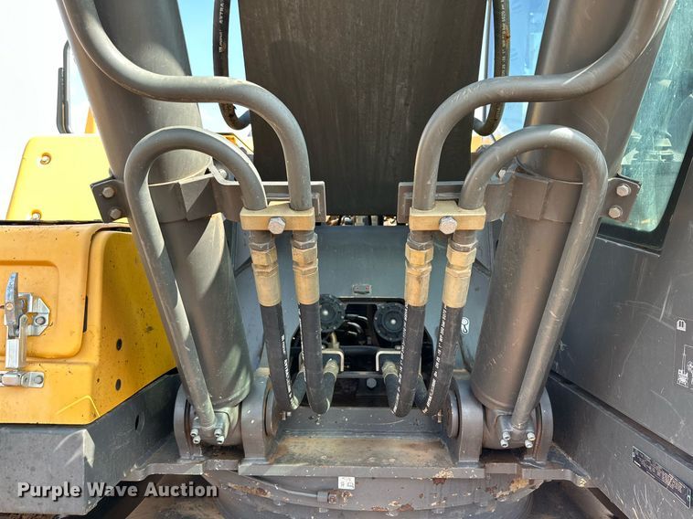 image for item DQ1480 2013 Volvo EC250DL  excavator