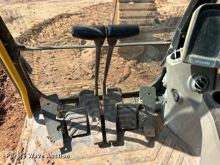 image for item DQ1480 2013 Volvo EC250DL  excavator