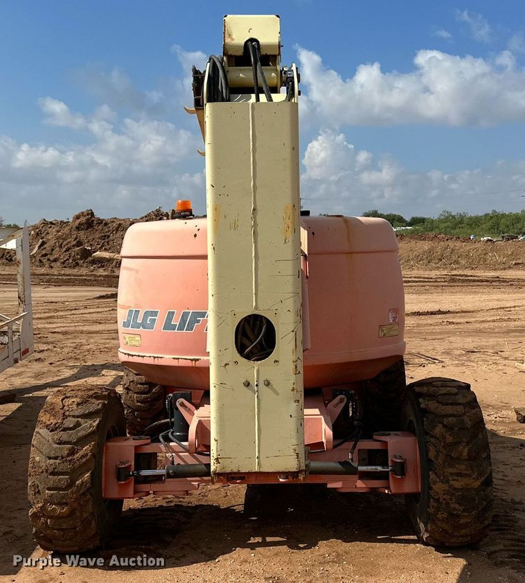 image for item DQ1481 2014 JLG 600A  boom lift