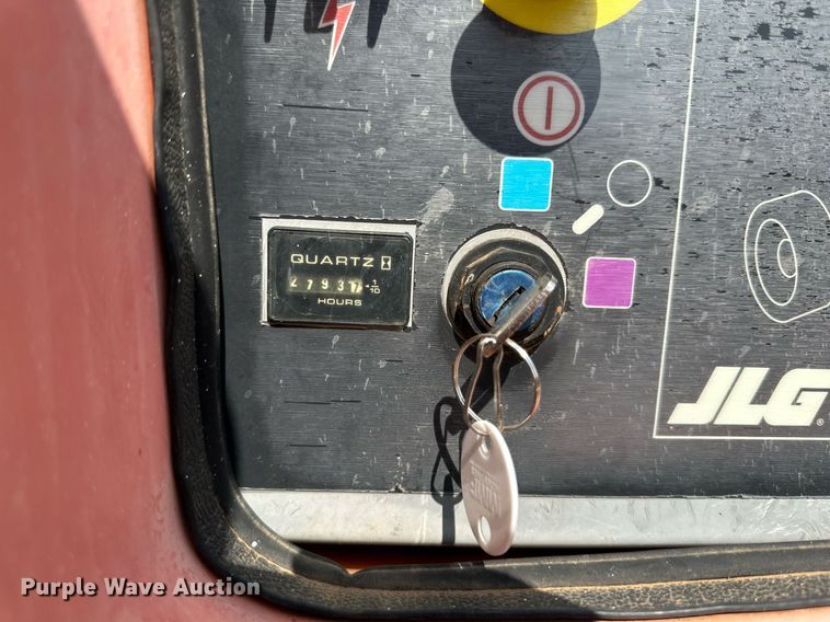 image for item DQ1481 2014 JLG 600A  boom lift