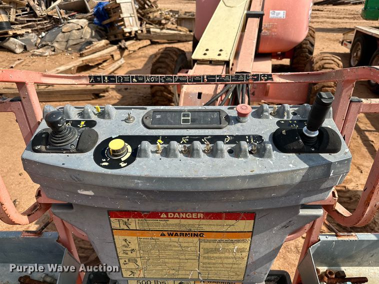 image for item DQ1481 2014 JLG 600A  boom lift