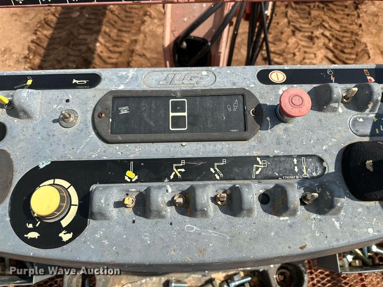 image for item DQ1481 2014 JLG 600A  boom lift