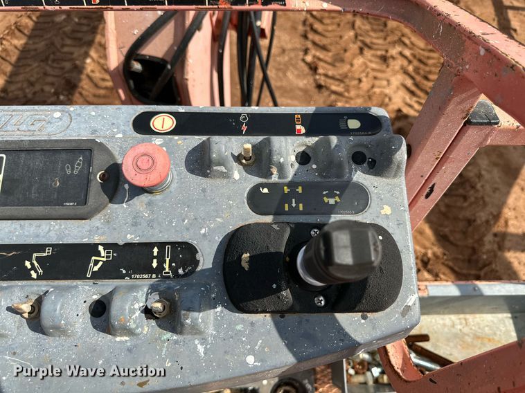 image for item DQ1481 2014 JLG 600A  boom lift