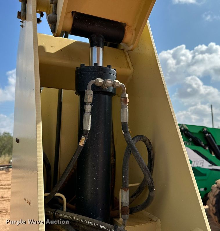 image for item DQ1481 2014 JLG 600A  boom lift