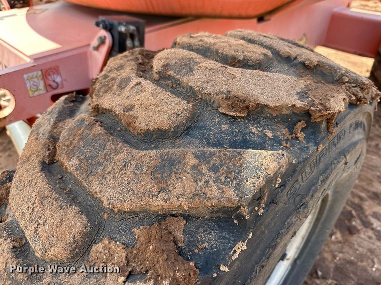 image for item DQ1481 2014 JLG 600A  boom lift